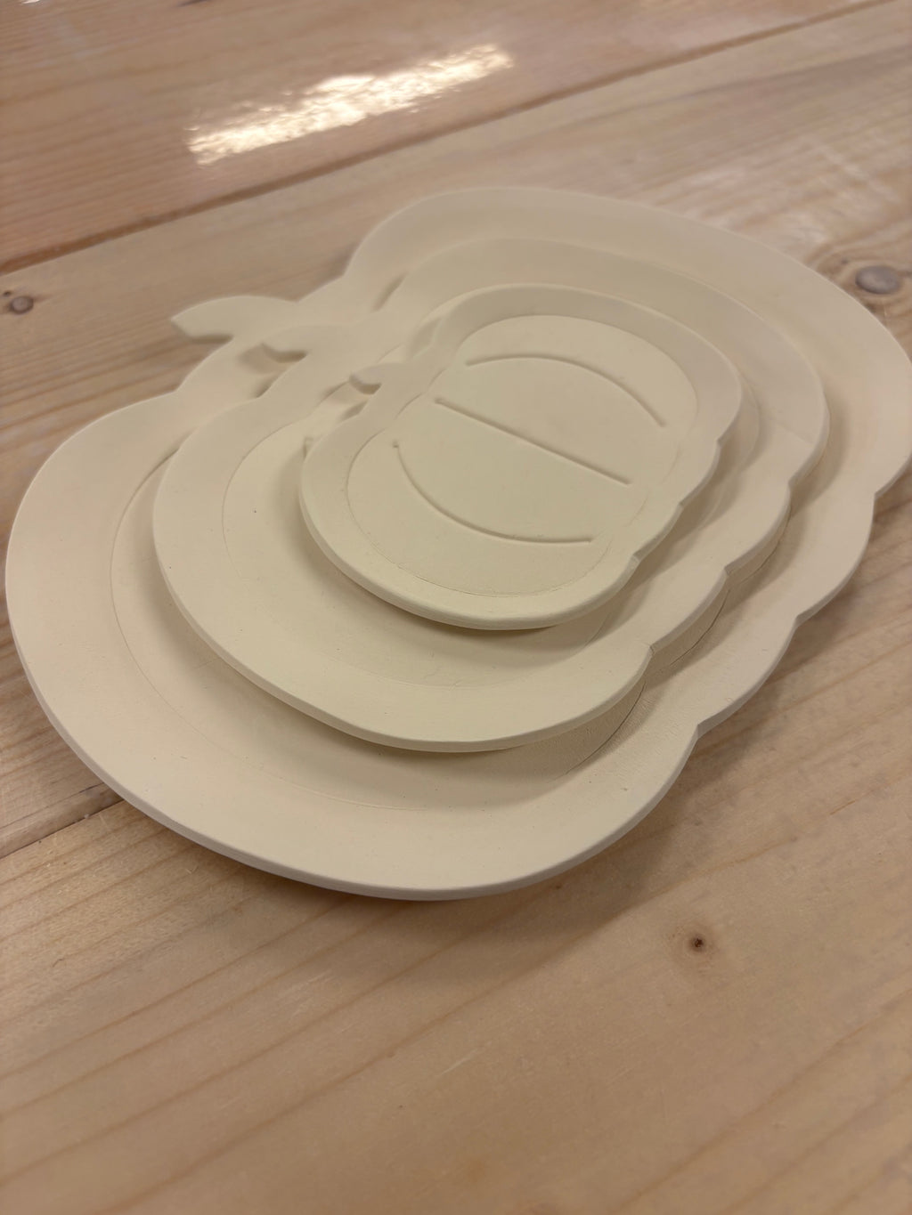 Halloween Plates - Part 1: Build (Family Friendly)