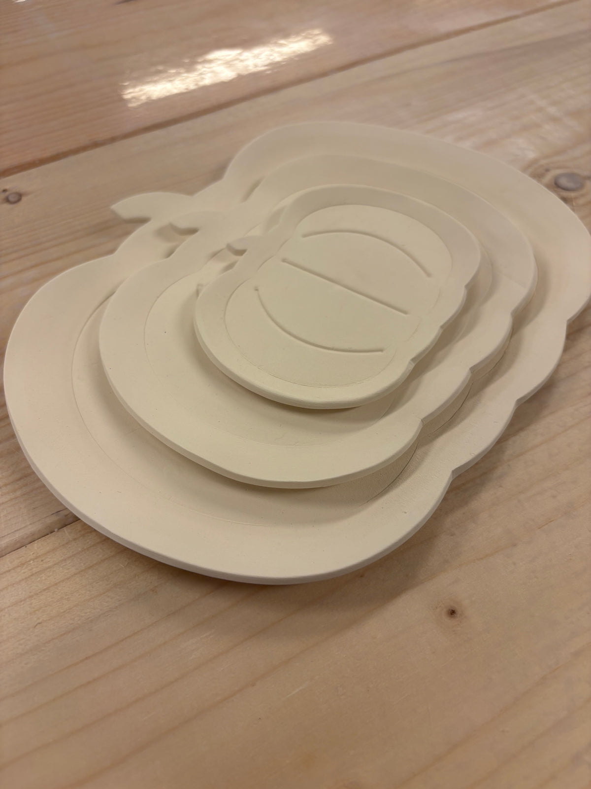 Halloween Plates - Part 1: Build (Family Friendly)